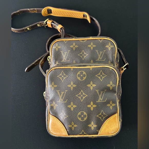 Louis Vuitton Handbags - Louis Vuitton Monogram Amazon MM Croasbody Bag